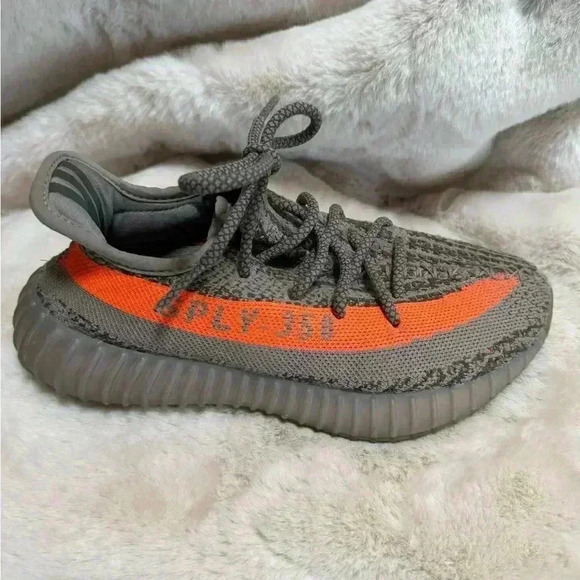 adidas Yeezy Boost 350 V2 Low Beluga Reflective size 5 - Picture 2 of 16